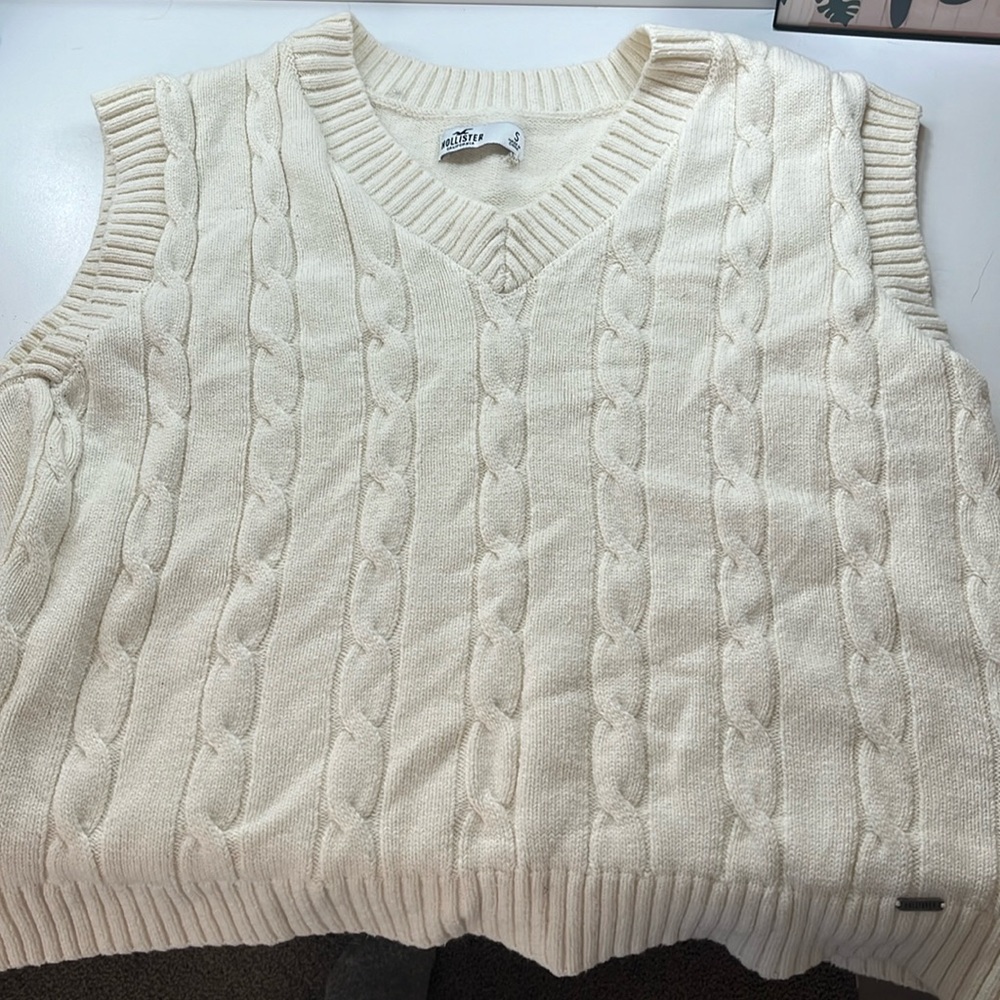 Sweater Vest